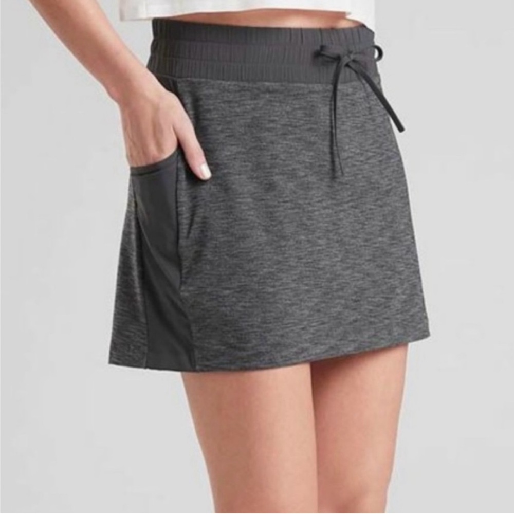 Athleta Charcoal Gray Heather Excursion Skort Siz… - image 1